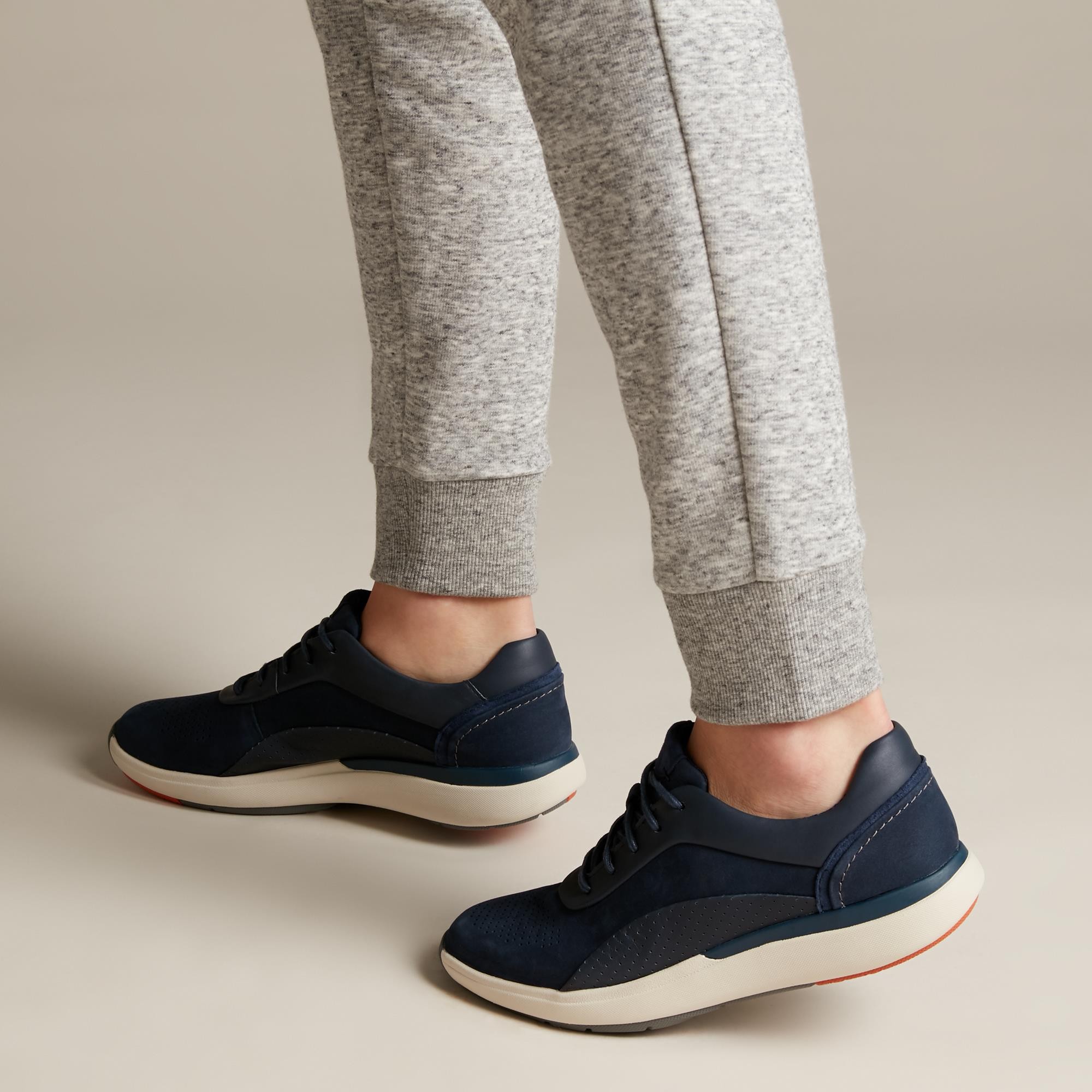 Un Cruise Lace