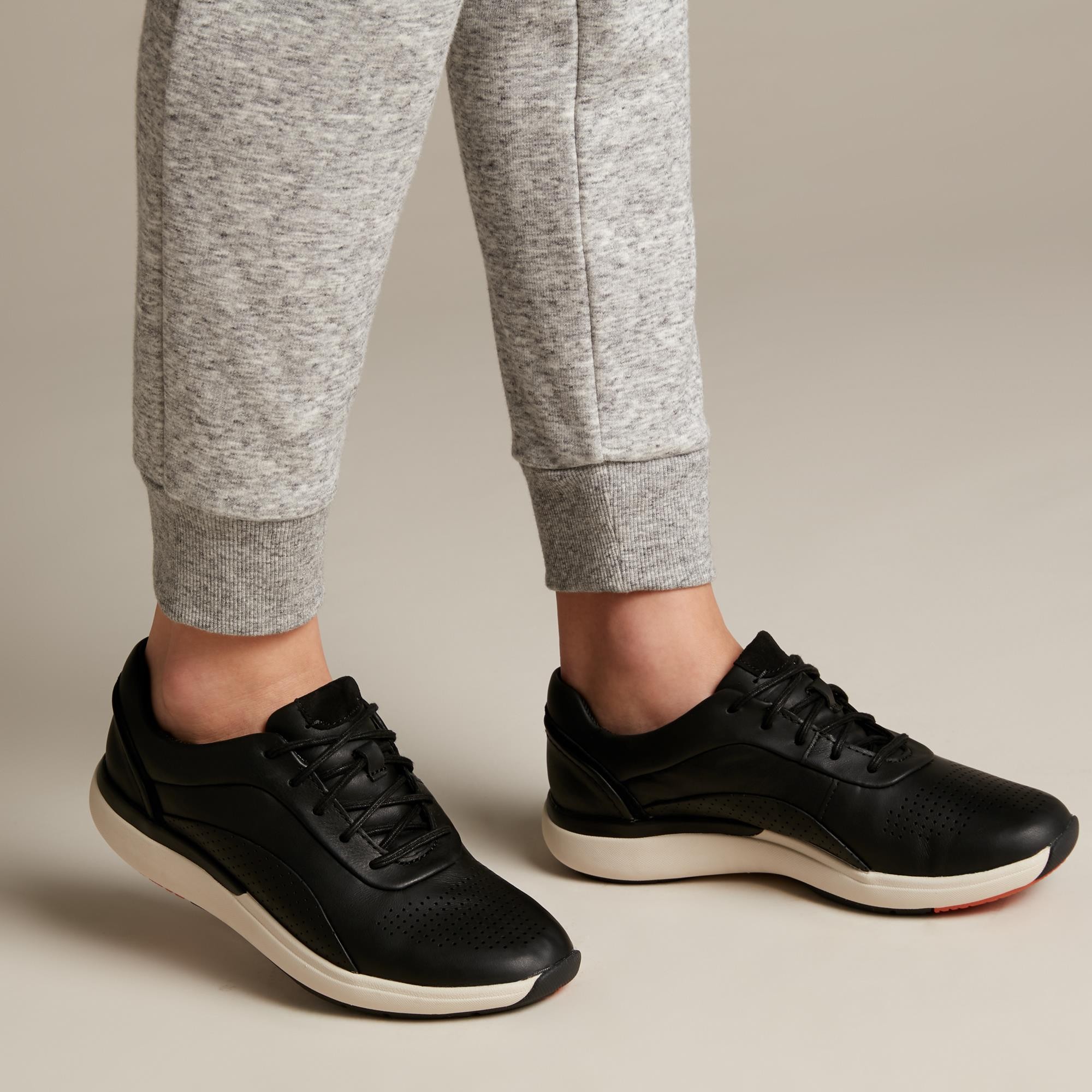 Un Cruise Lace
